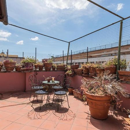 Colosseo Stylish Penthouse Roma Esterno foto